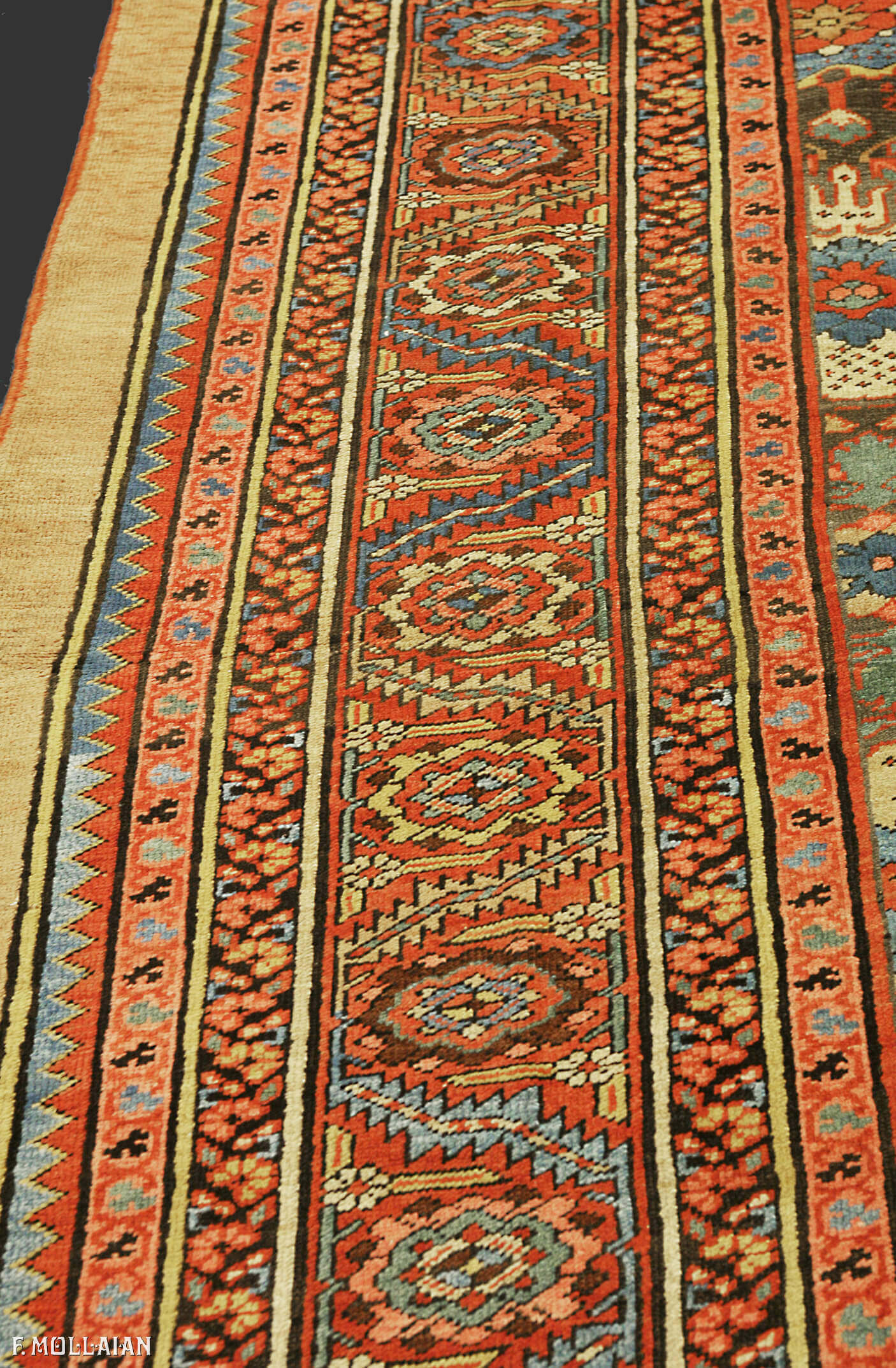 A Large Antique Persian Bakshaish Carpet n°:29041726